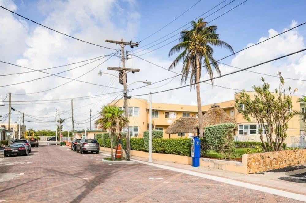 Hollywood Beach Seaside Екстериор снимка